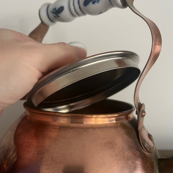 Copper Tea Kettle with Ceramic Handle - Picture 4 of 6
